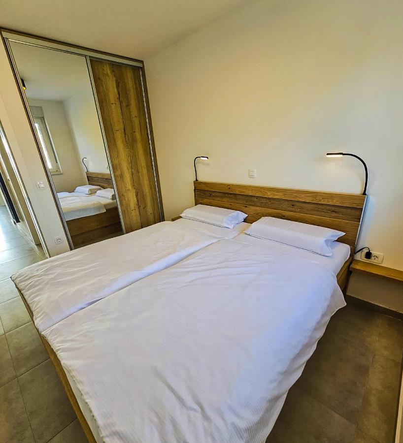 Aenona Beach Apartment 닌 외부 사진